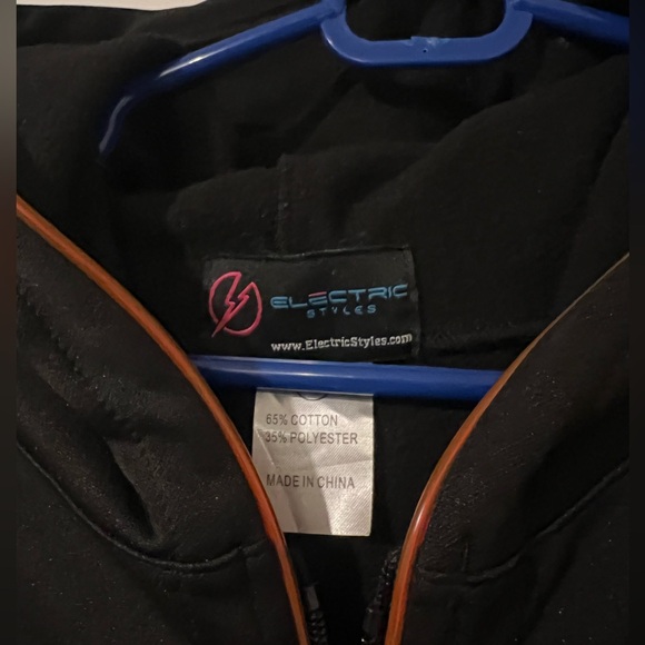 Electric Styles Black Jacket with heater and led battery - Picture 2 of 4